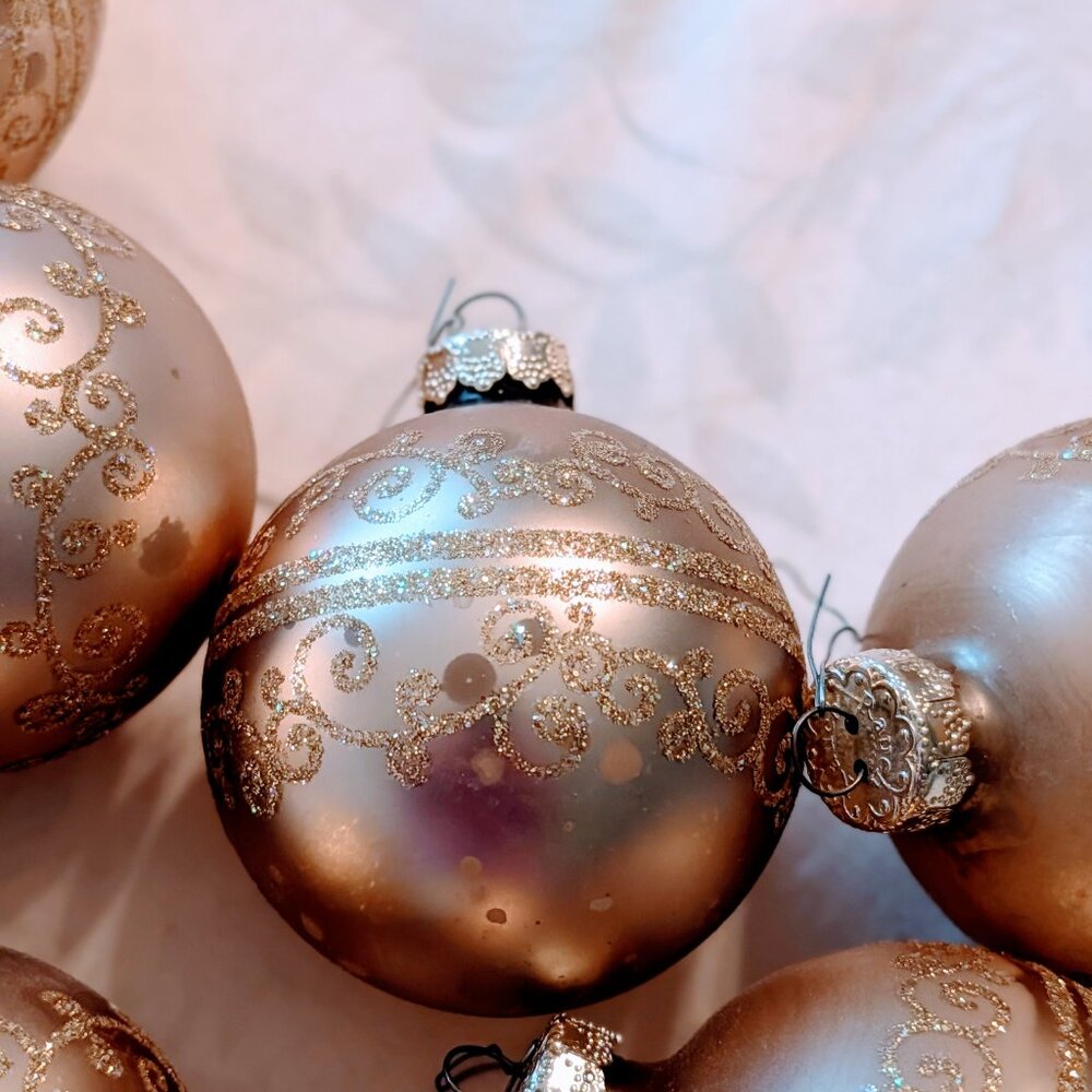 VTG Lot of 14 Rauch Glass Ornaments Champagne Gold Scroll Medium USA Christmas - Picture 4 of 8